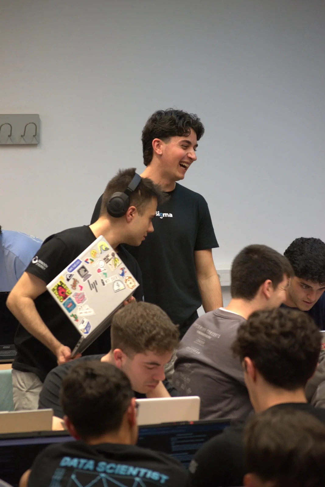Team mentoring and coordination during Sigma's GenAI Hackathon